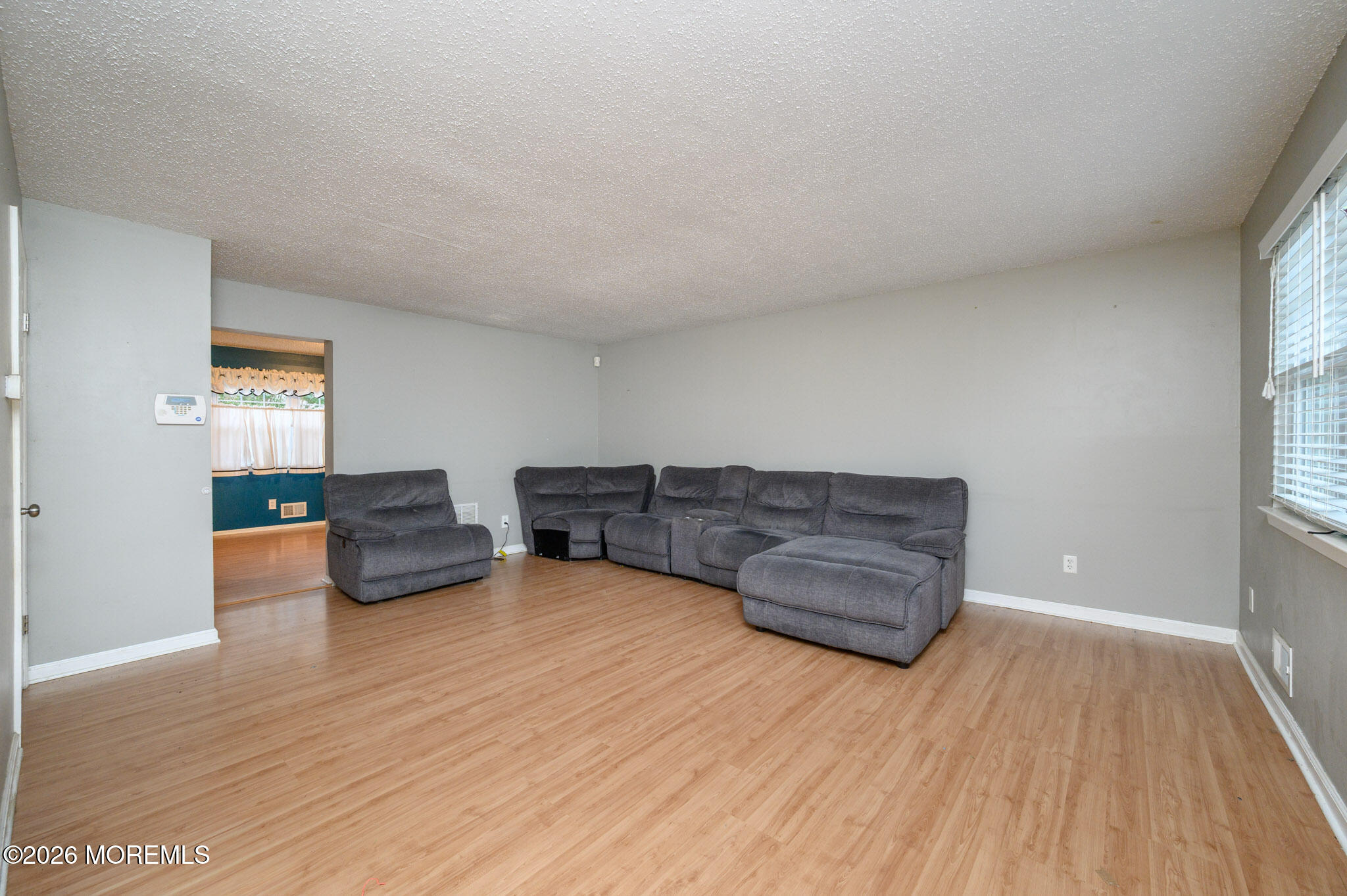 504 Linda Court Image 4