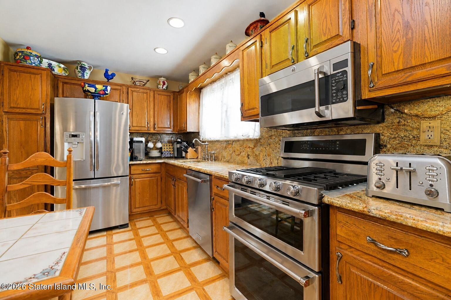 152 Cedar Avenue, Staten Island, NY, 10305 image 7