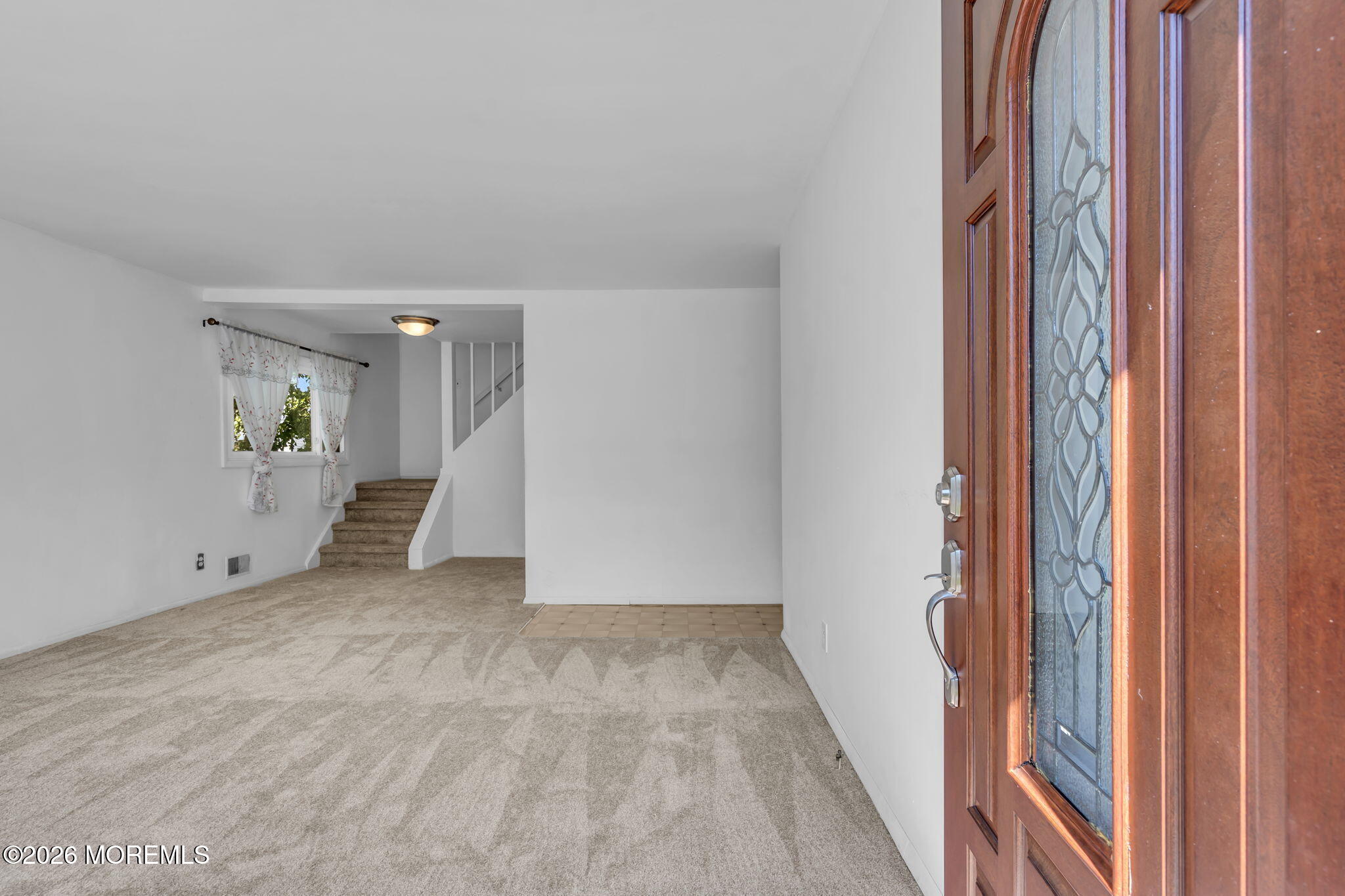 341 Middle Road Image 4