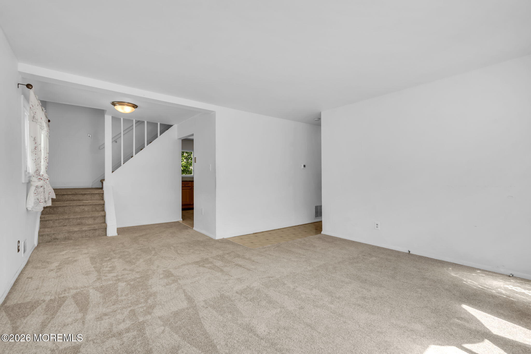 341 Middle Road Image 5
