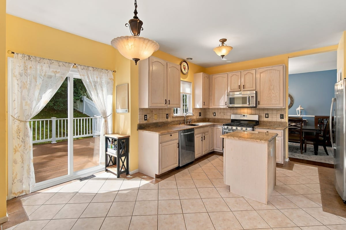 Howell, NJ, 07731 image 11