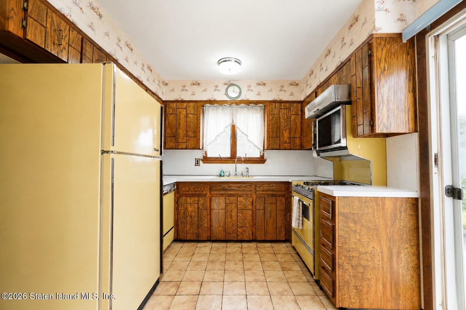 60 Prol Place, Staten Island, NY, 10312 image 11