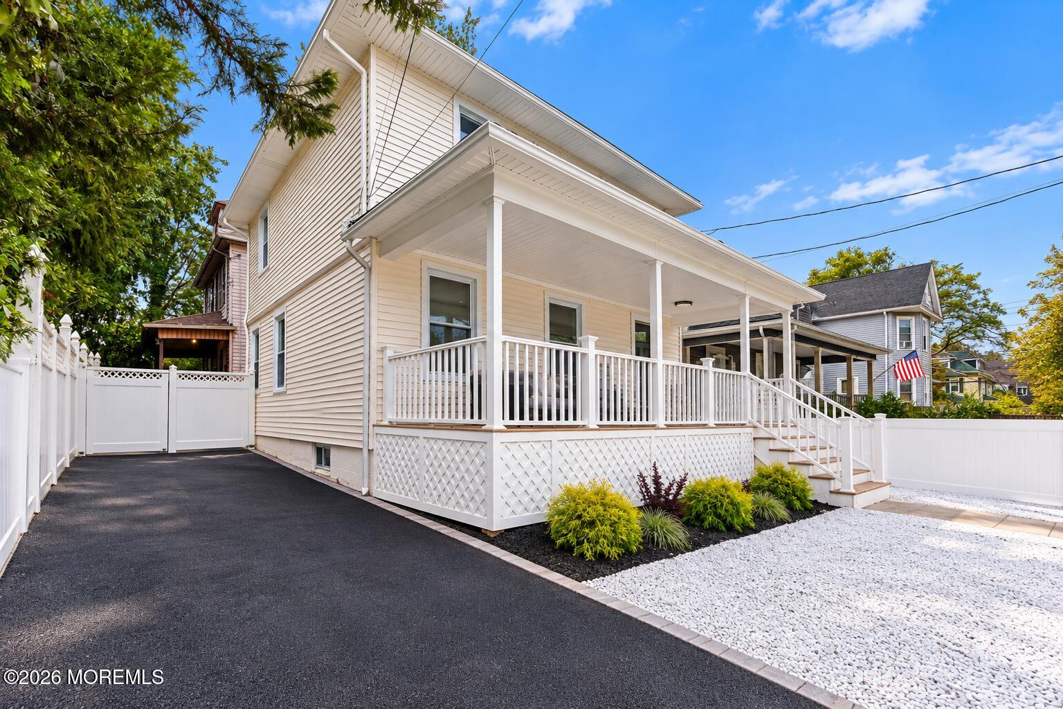 603 Comstock Street Image 2