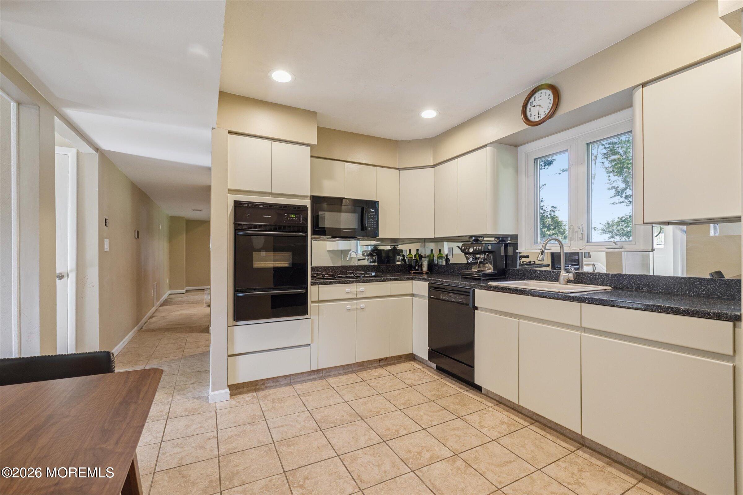 4 Wylie Terrace, Morganville, NJ, 07751 image 11