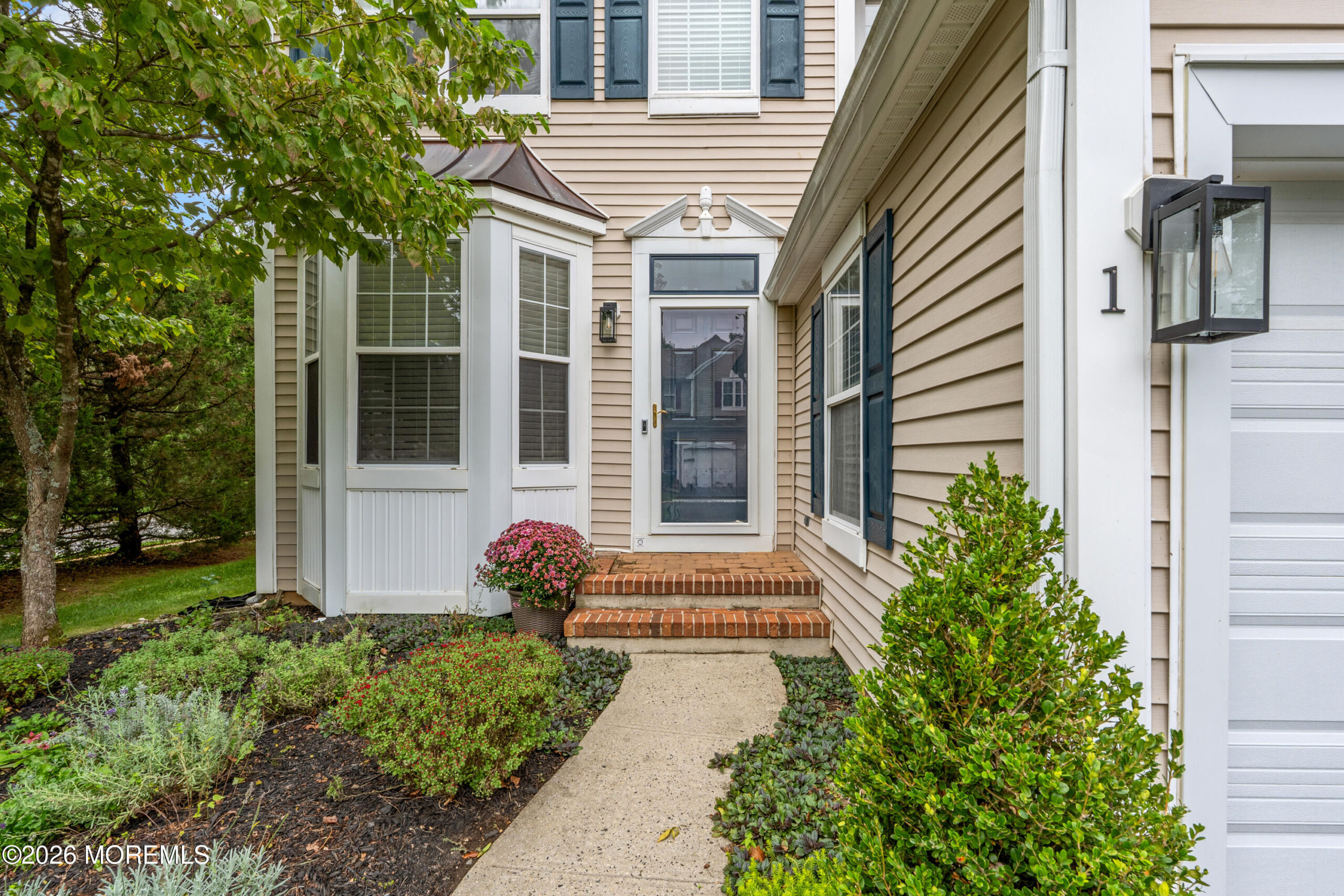 1 Ireton Key Image 3