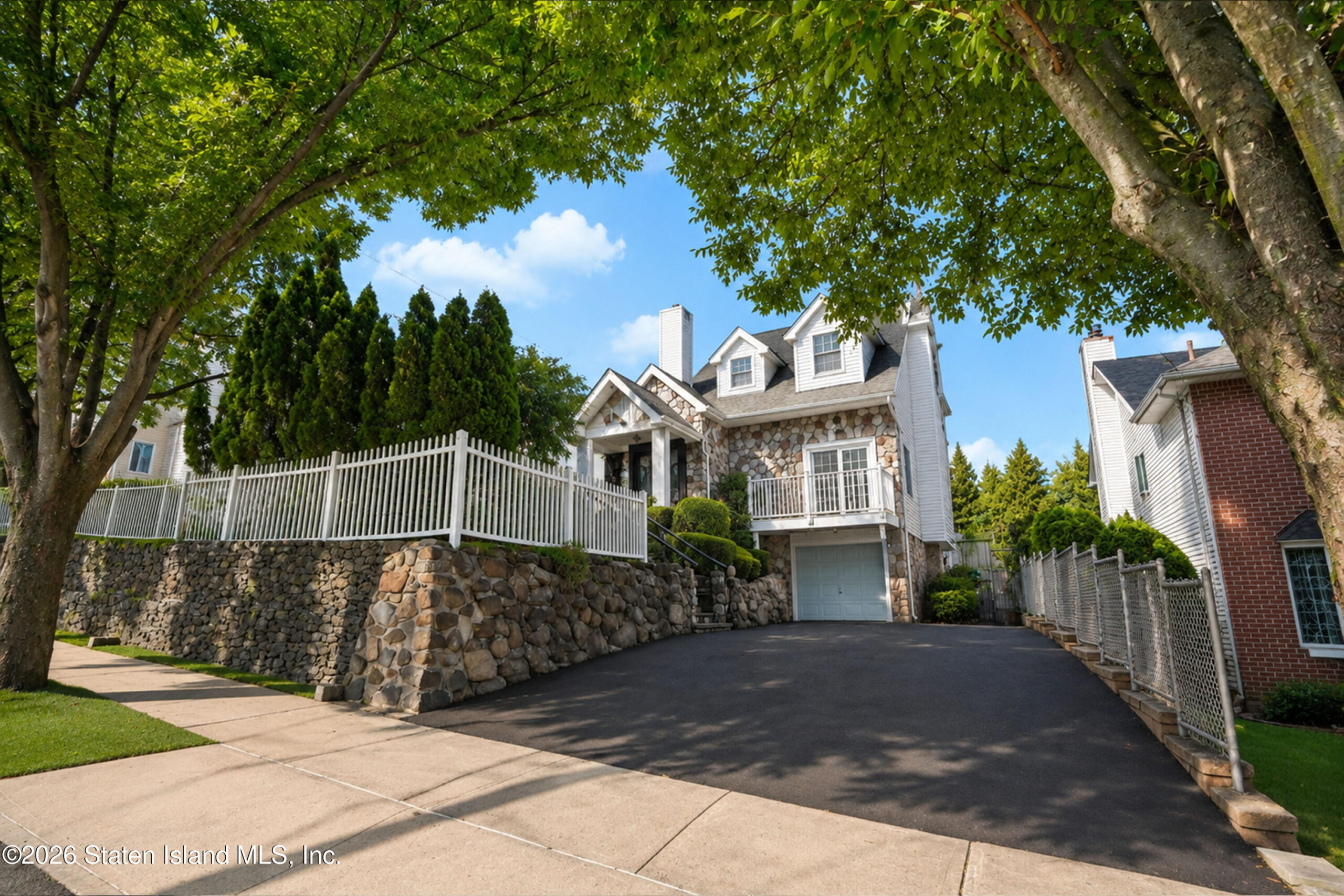 17 Glendale Avenue Image 2