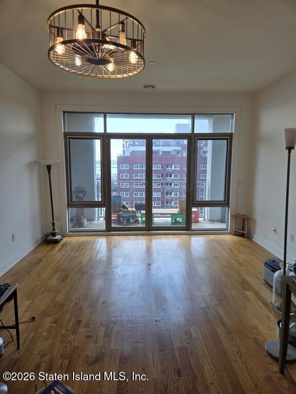 90 Bay Street Landing 7c Image 2
