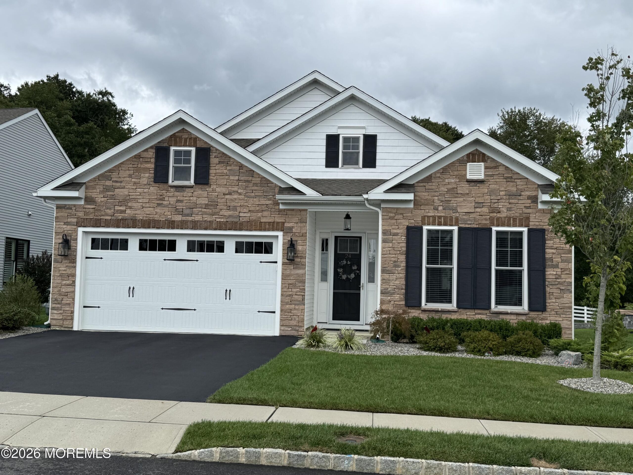 24 Sanctuary Lane, Farmingdale, NJ, 07727