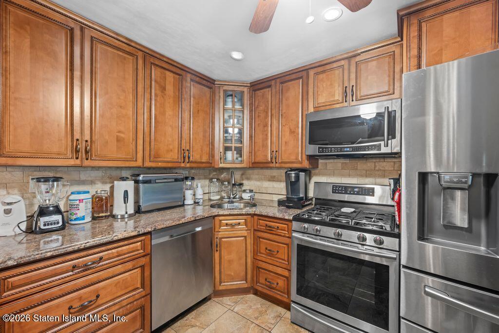 90 Gary Court, Staten Island, NY, 10314 image 8