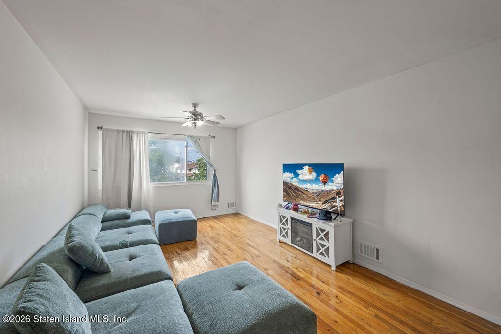 90 Gary Court, Staten Island, NY, 10314 image 13