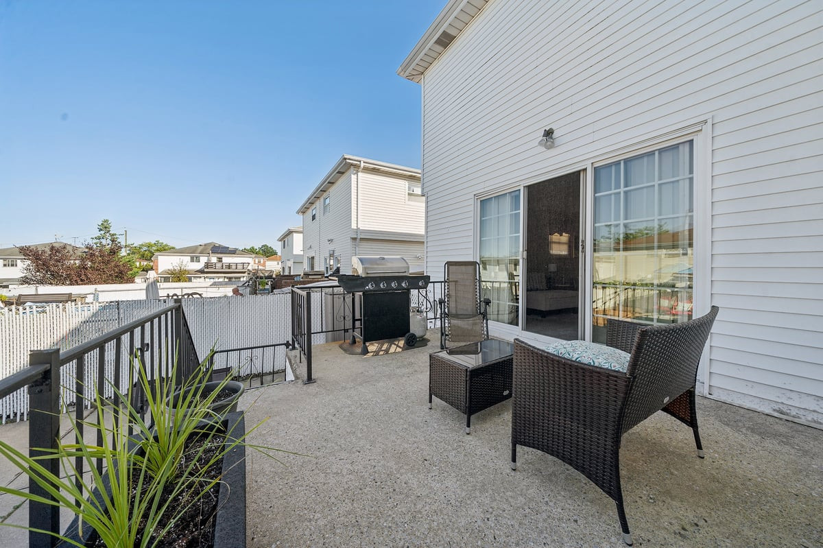65 Amber Street, Staten Island, NY, 10306 image 17