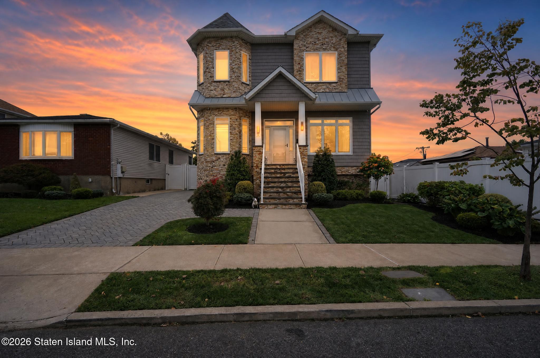 450 Albourne Avenue, Staten Island, NY, 10309