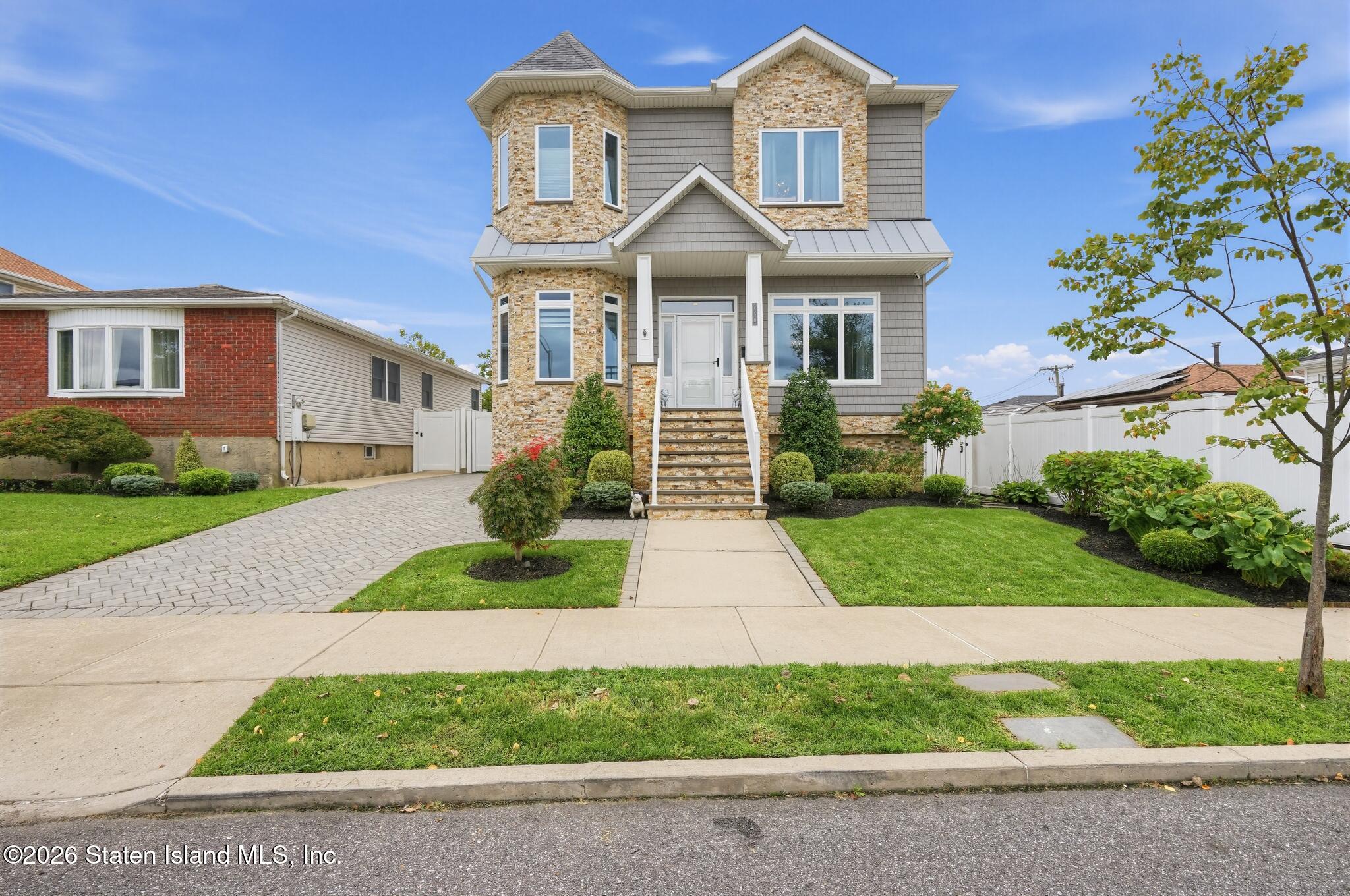 450 Albourne Avenue Image 2