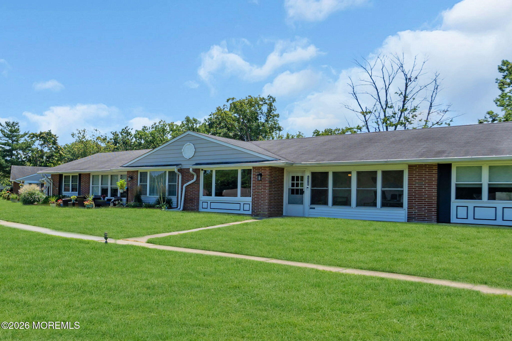 605B Lake Point Drive B Image 3