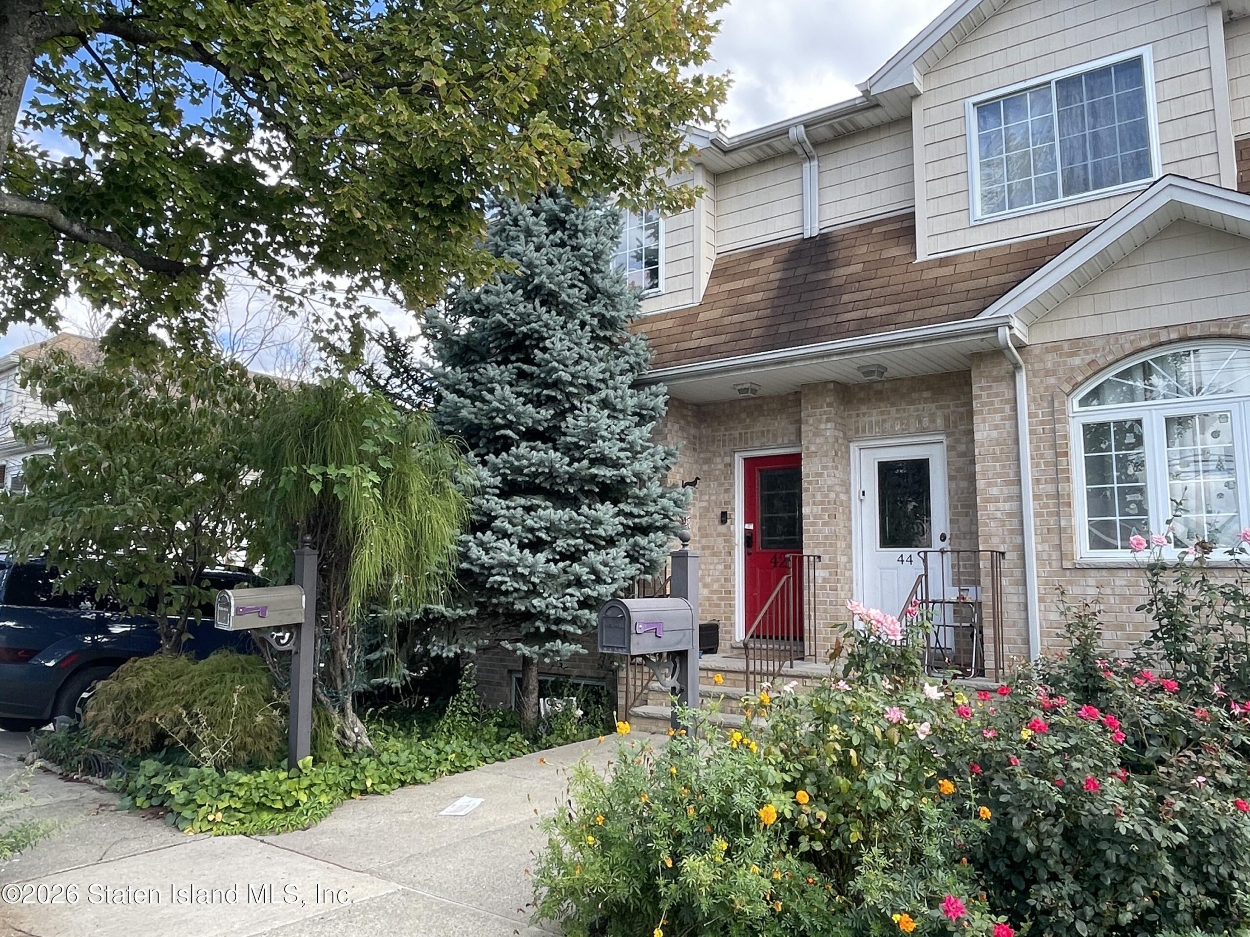 42 Weed Avenue Image 3
