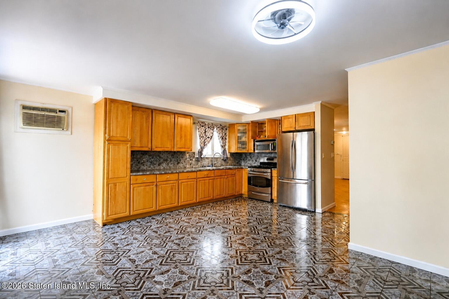 16 May Place, Staten Island, NY, 10312 image 24