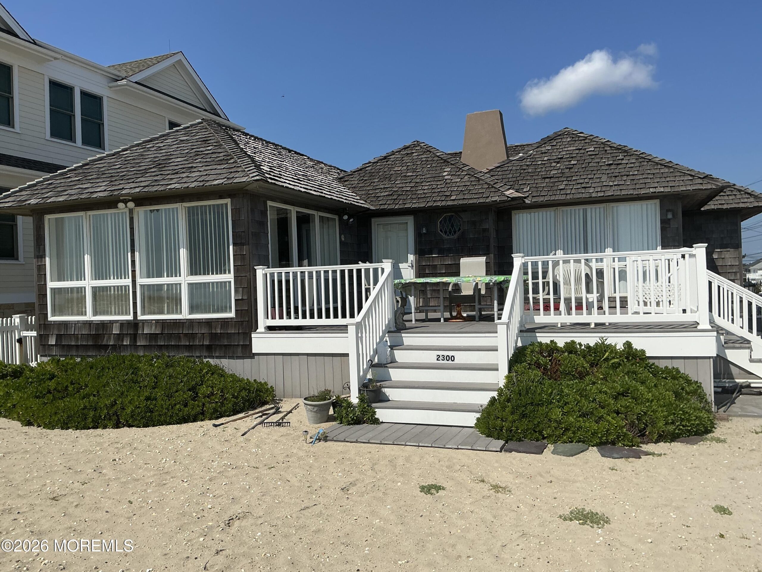 2300 Oceanfront Image 1