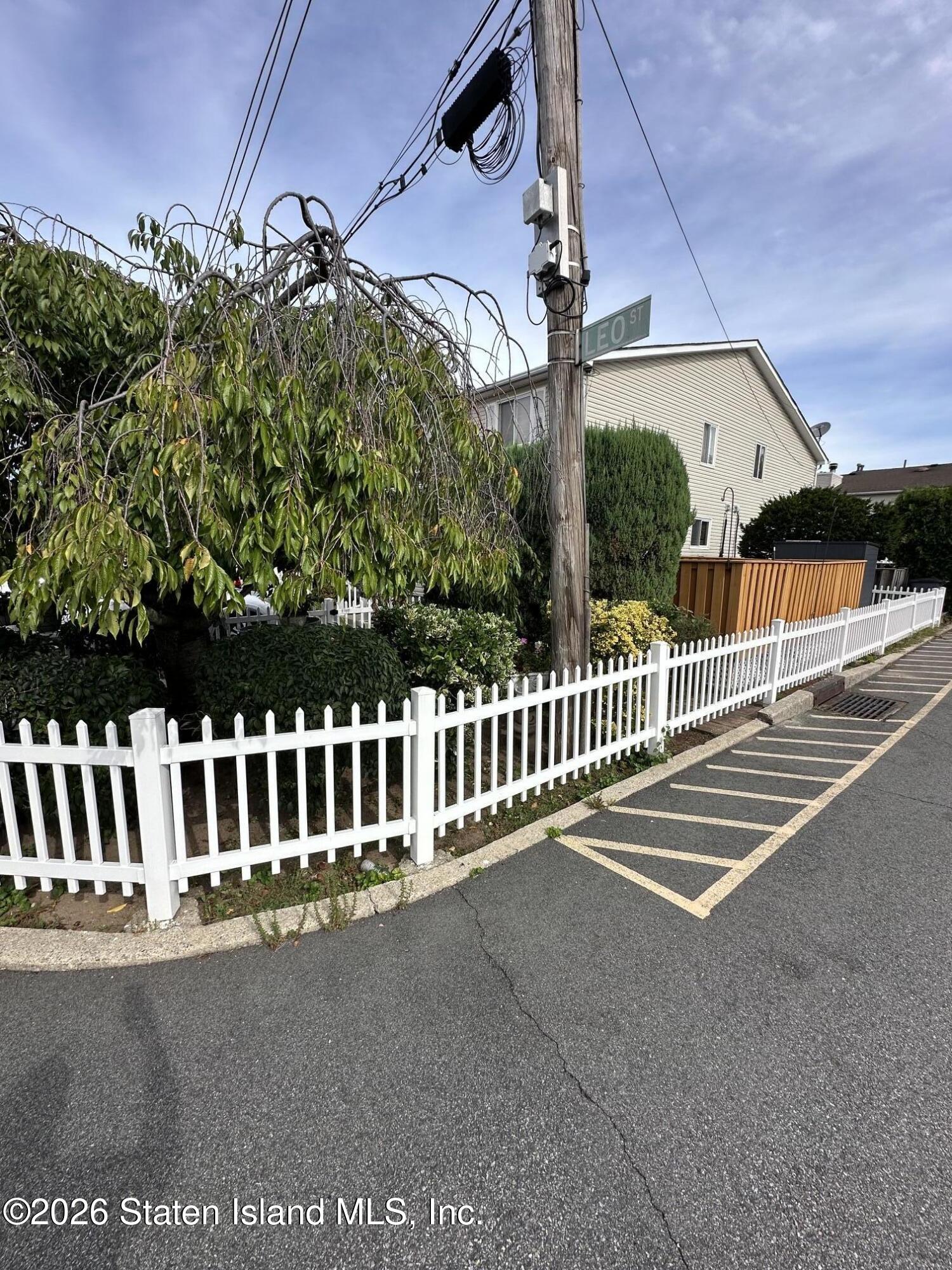 39 Leo Street, Staten Island, NY, 10314 image 6