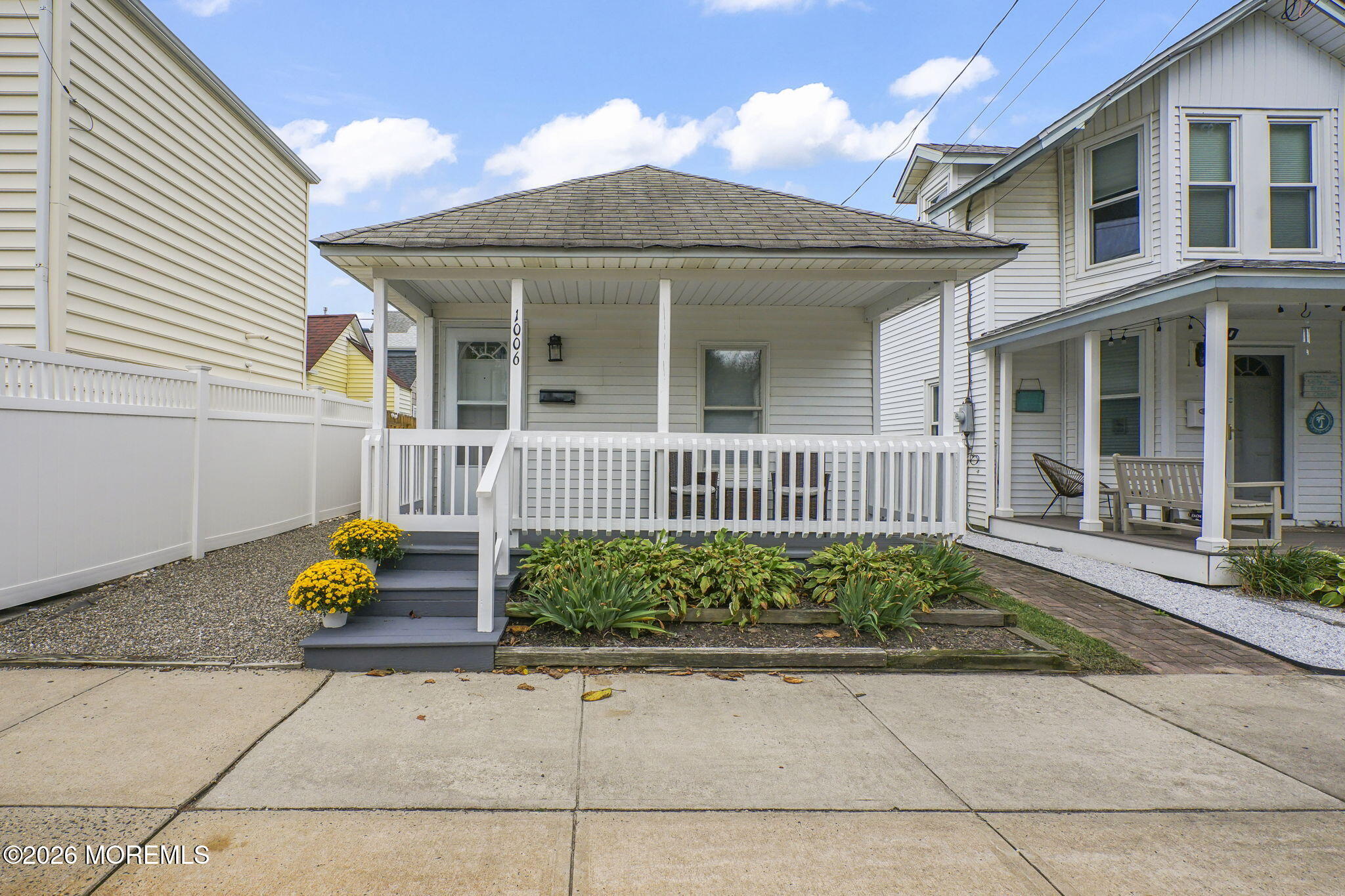 1006 Beach Avenue Image 2