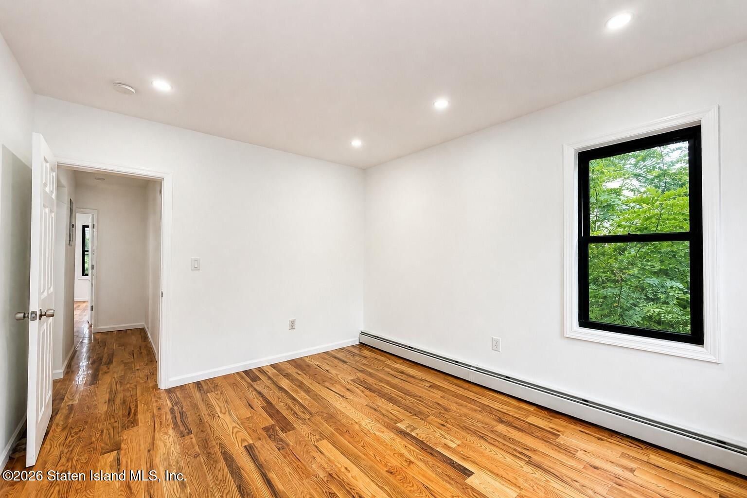 221 South Avenue, Staten Island, NY, 10303 image 25