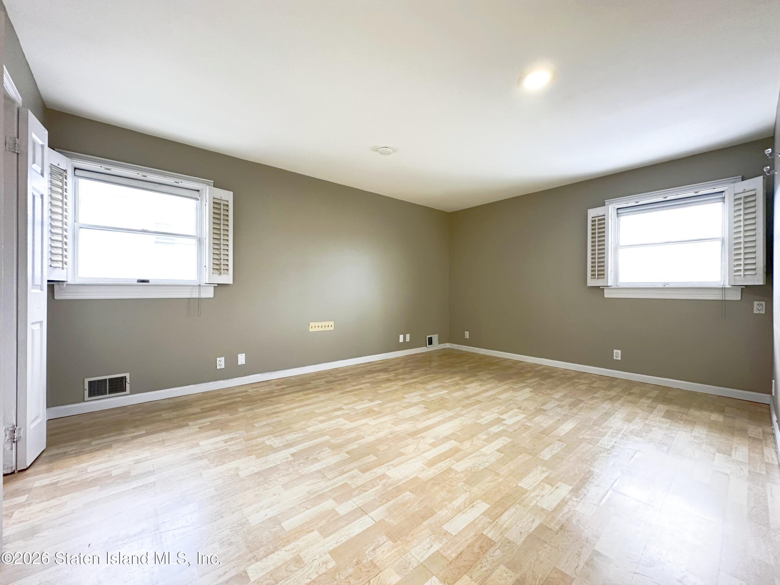 528 Eltingville Boulevard, Staten Island, NY, 10312 image 30