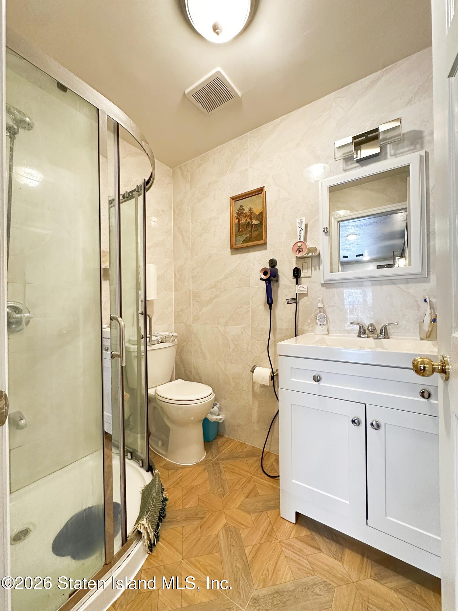 528 Eltingville Boulevard, Staten Island, NY, 10312 image 40
