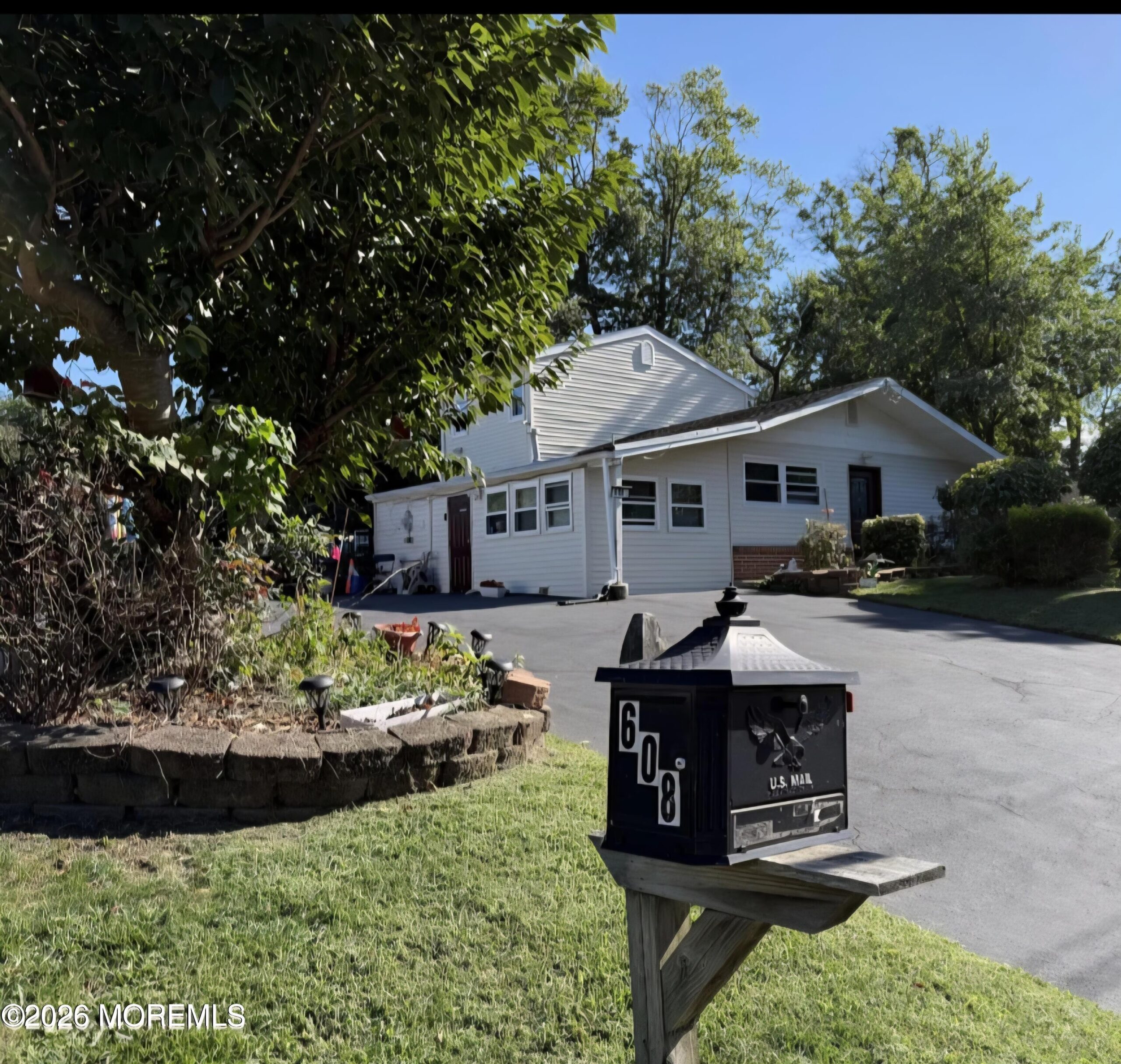 608 Wayside Road Image 3