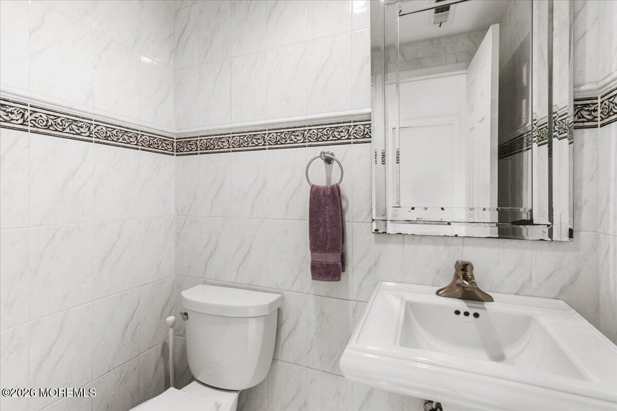 1 Salem Lane, Manalapan, NJ, 07726 image 20