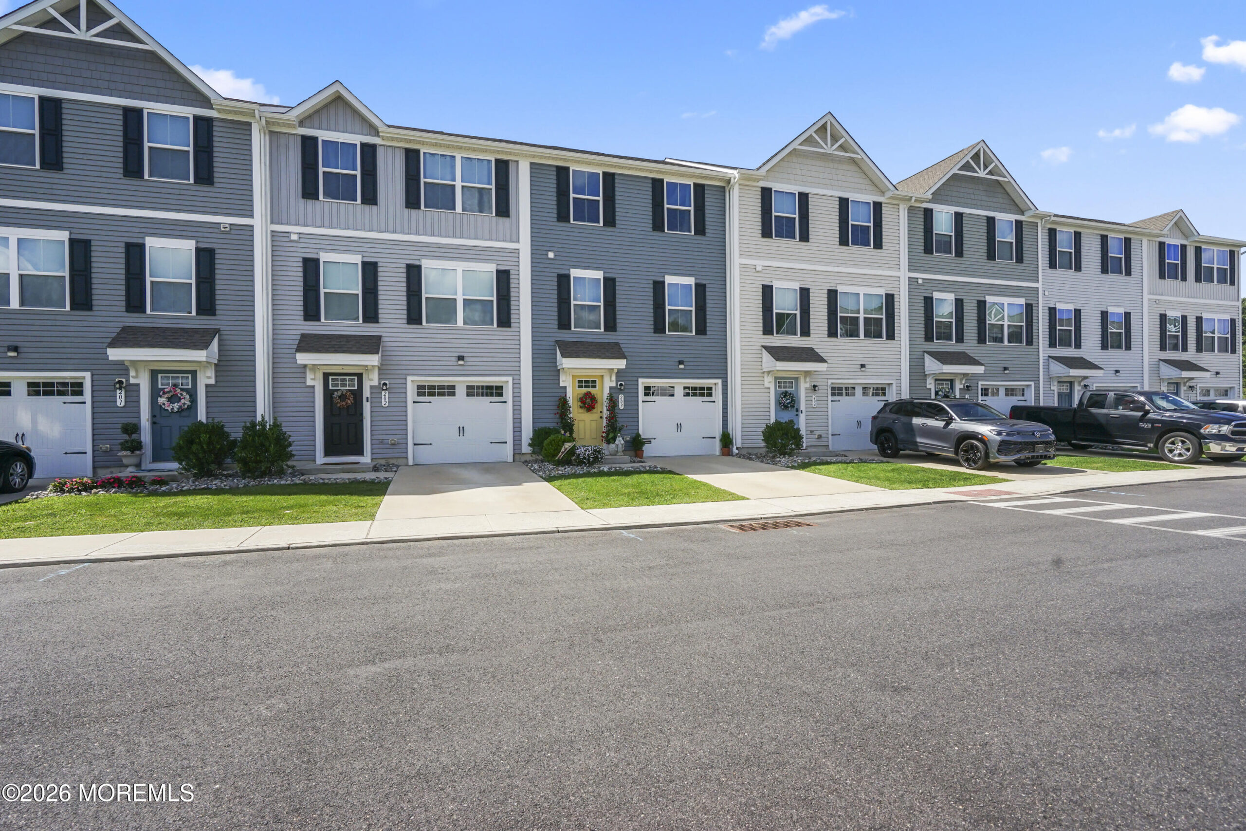 203 Cyprus Court 203 Image 4
