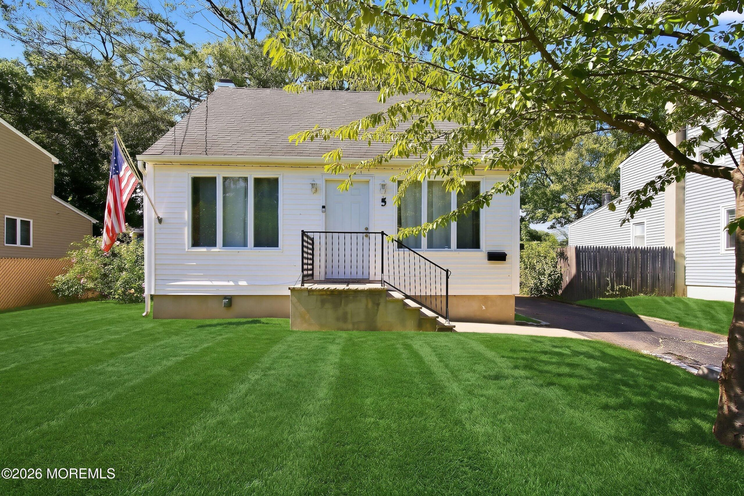 5 Rose Terrace, Hazlet, NJ, 07734