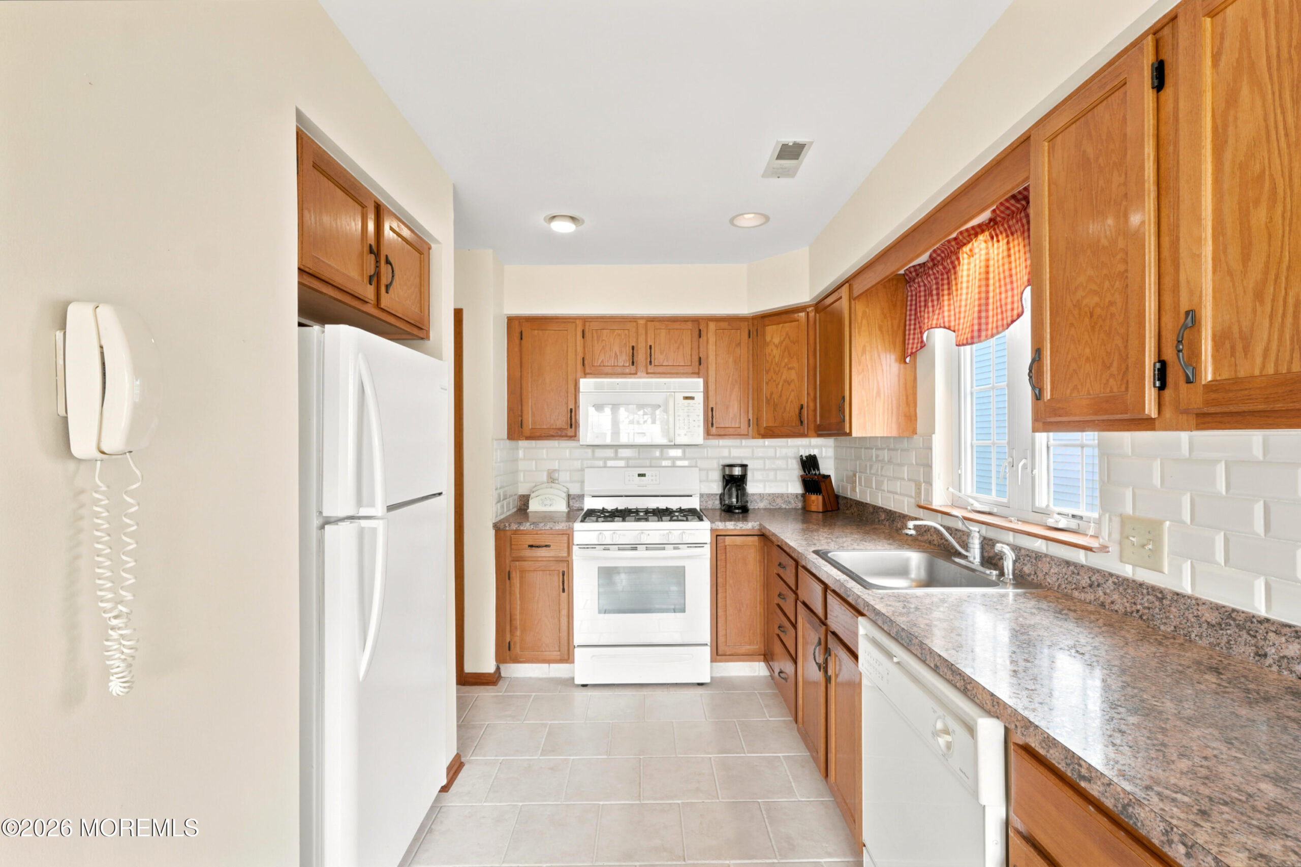 16 Angus Court, Jackson, NJ, 08527 image 8