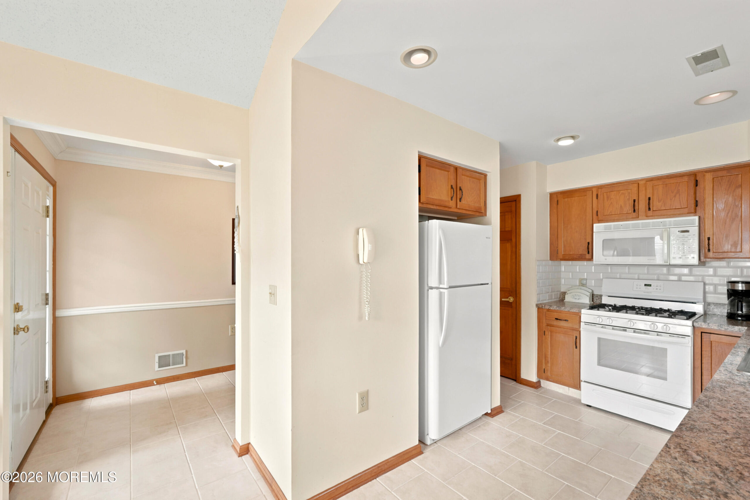 16 Angus Court, Jackson, NJ, 08527 image 9