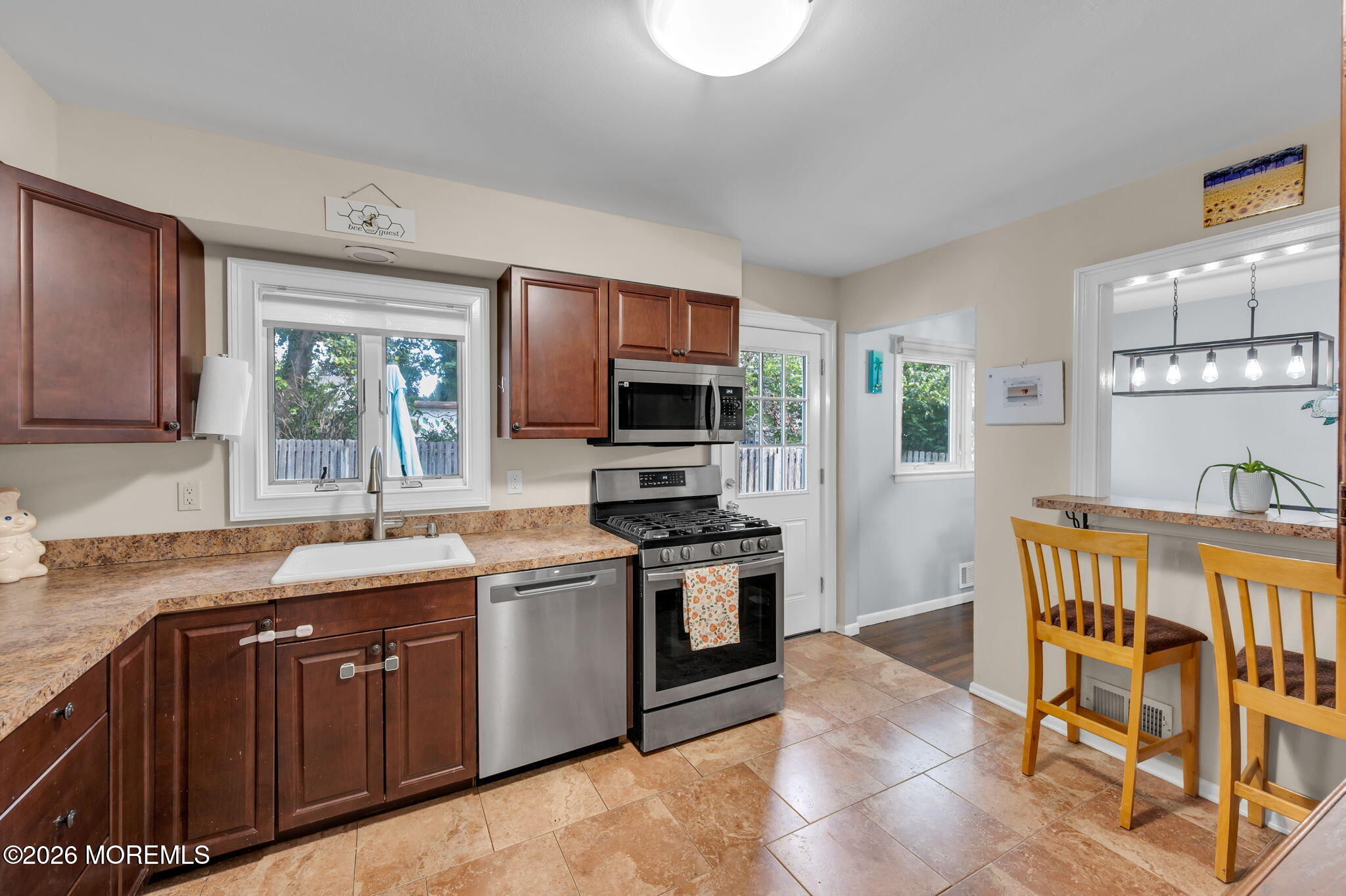 709 Park Avenue Image 4