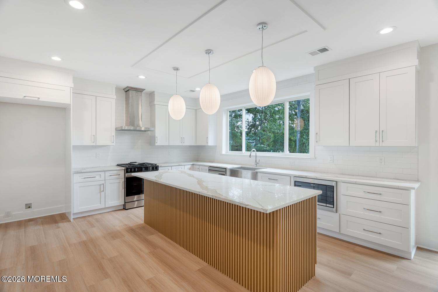327 Arlington Avenue Image 5