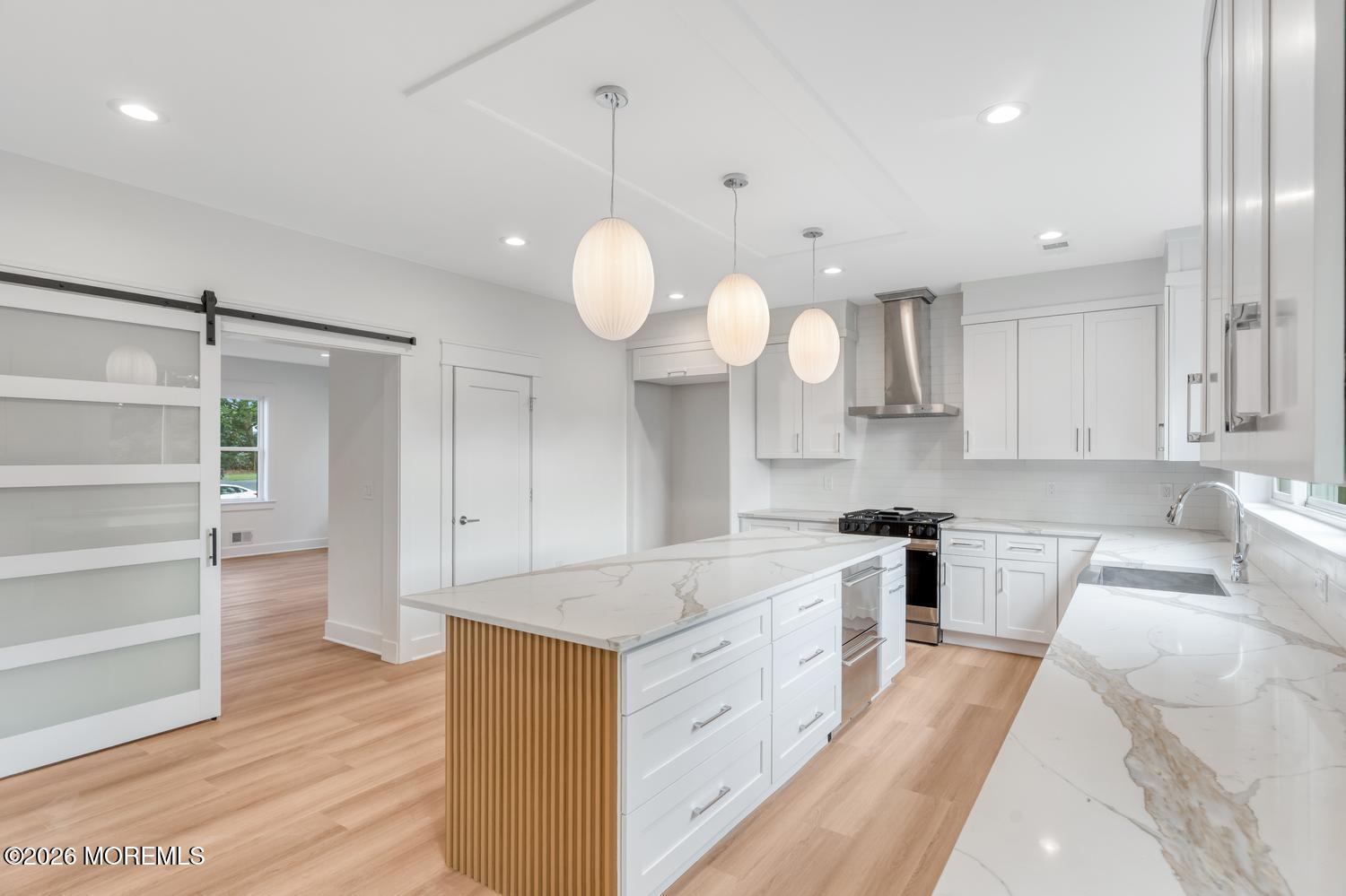 327 Arlington Avenue Image 4