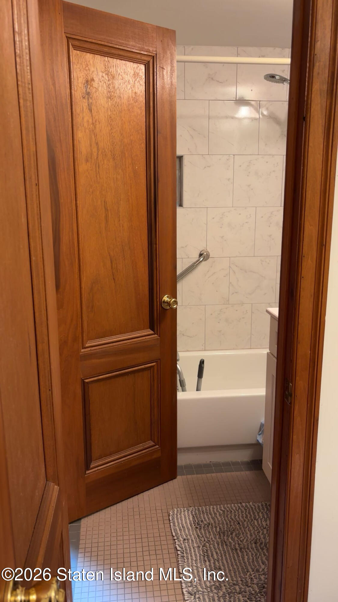 105 Pond Way, Staten Island, NY, 10303 image 10