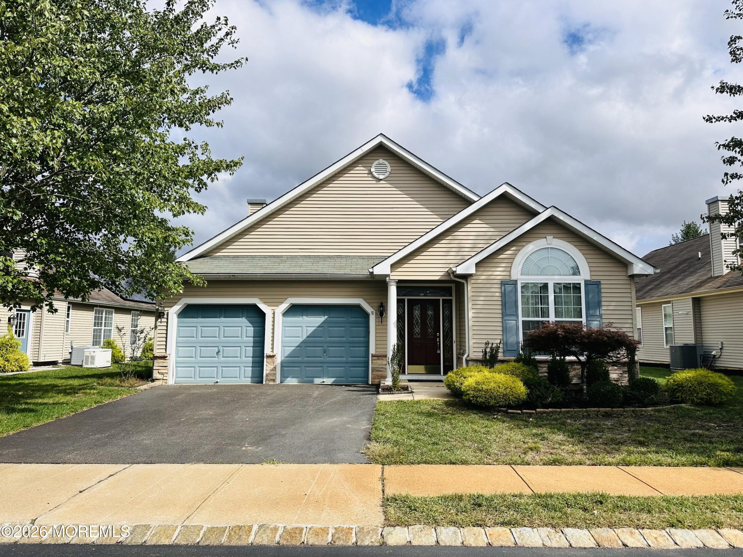10 Woodview Drive, Manchester, NJ, 08759
