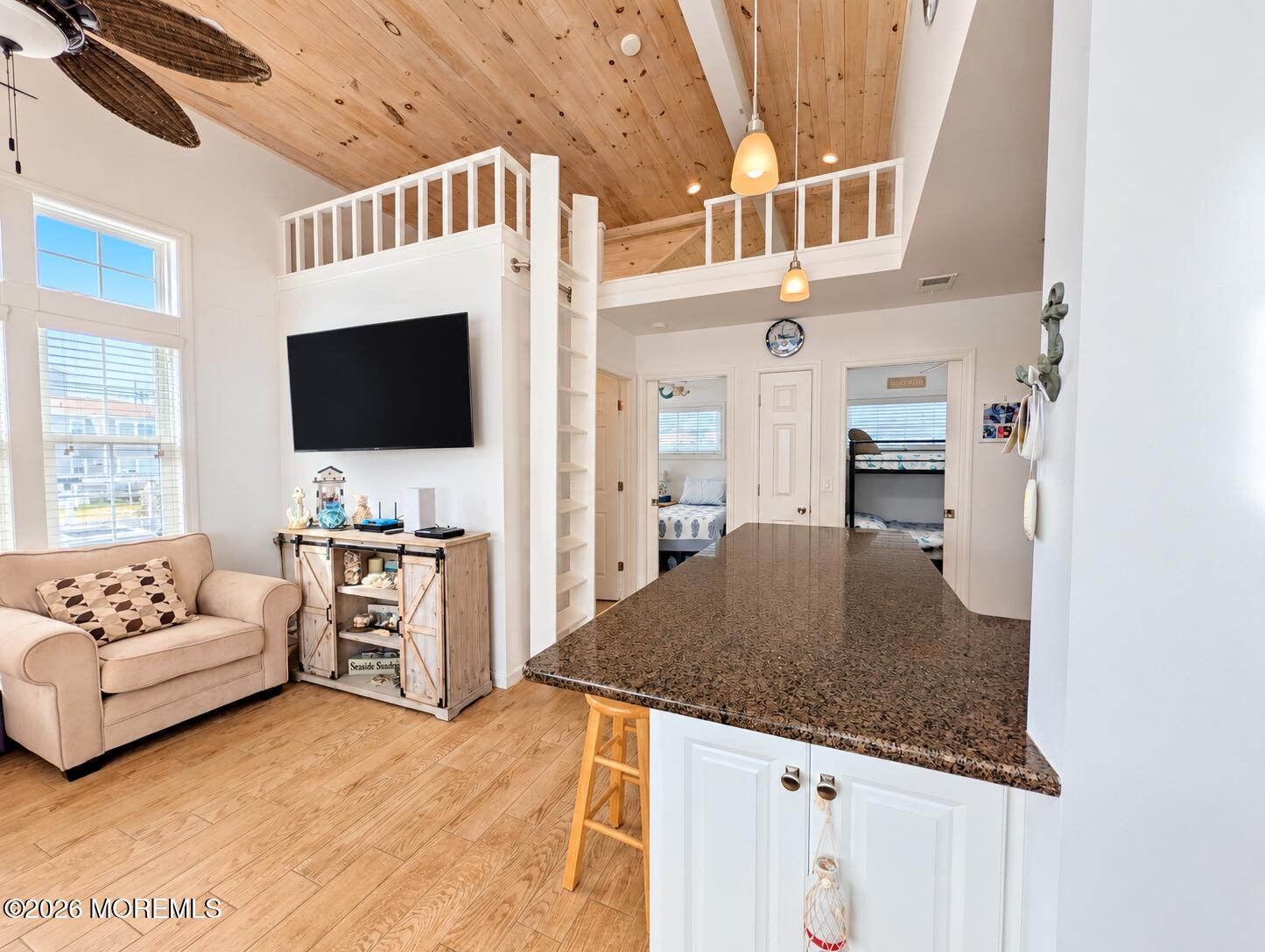 30 E Sea Way Image 5