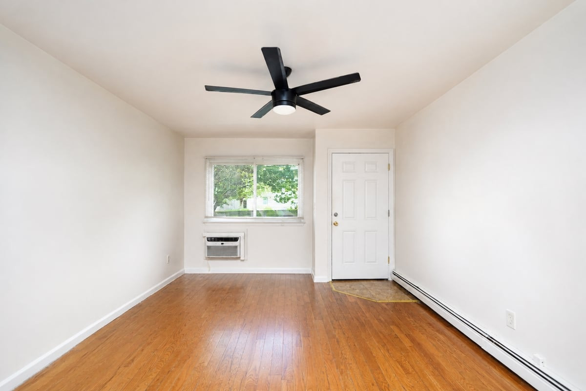 360 Barlow Avenue 6A Image 2