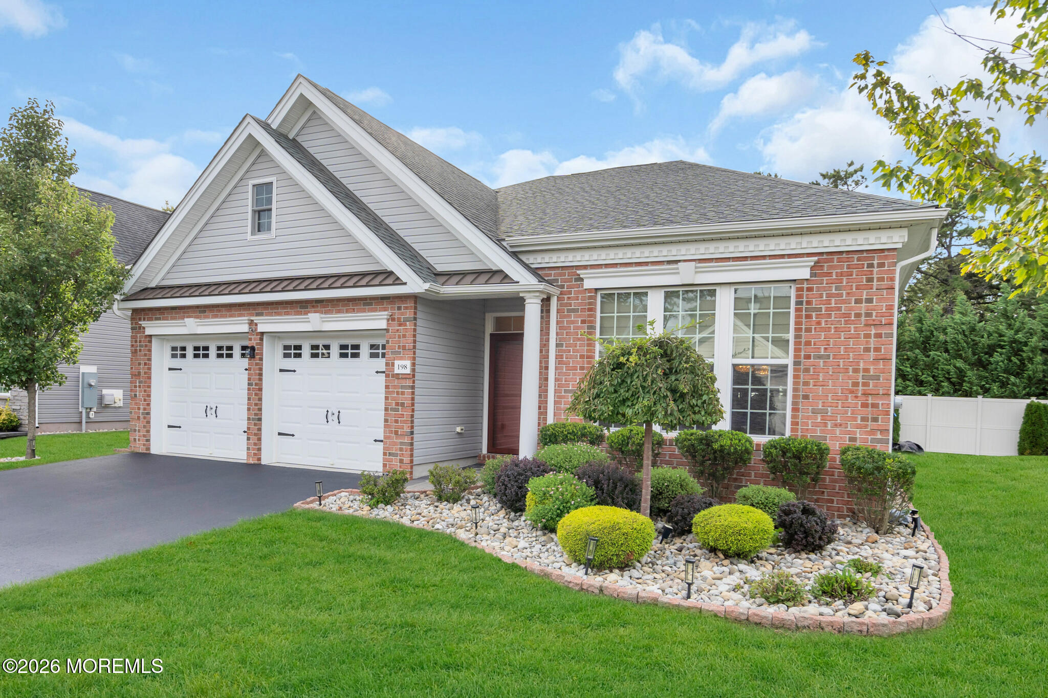 198 Ambermist Way Image 3