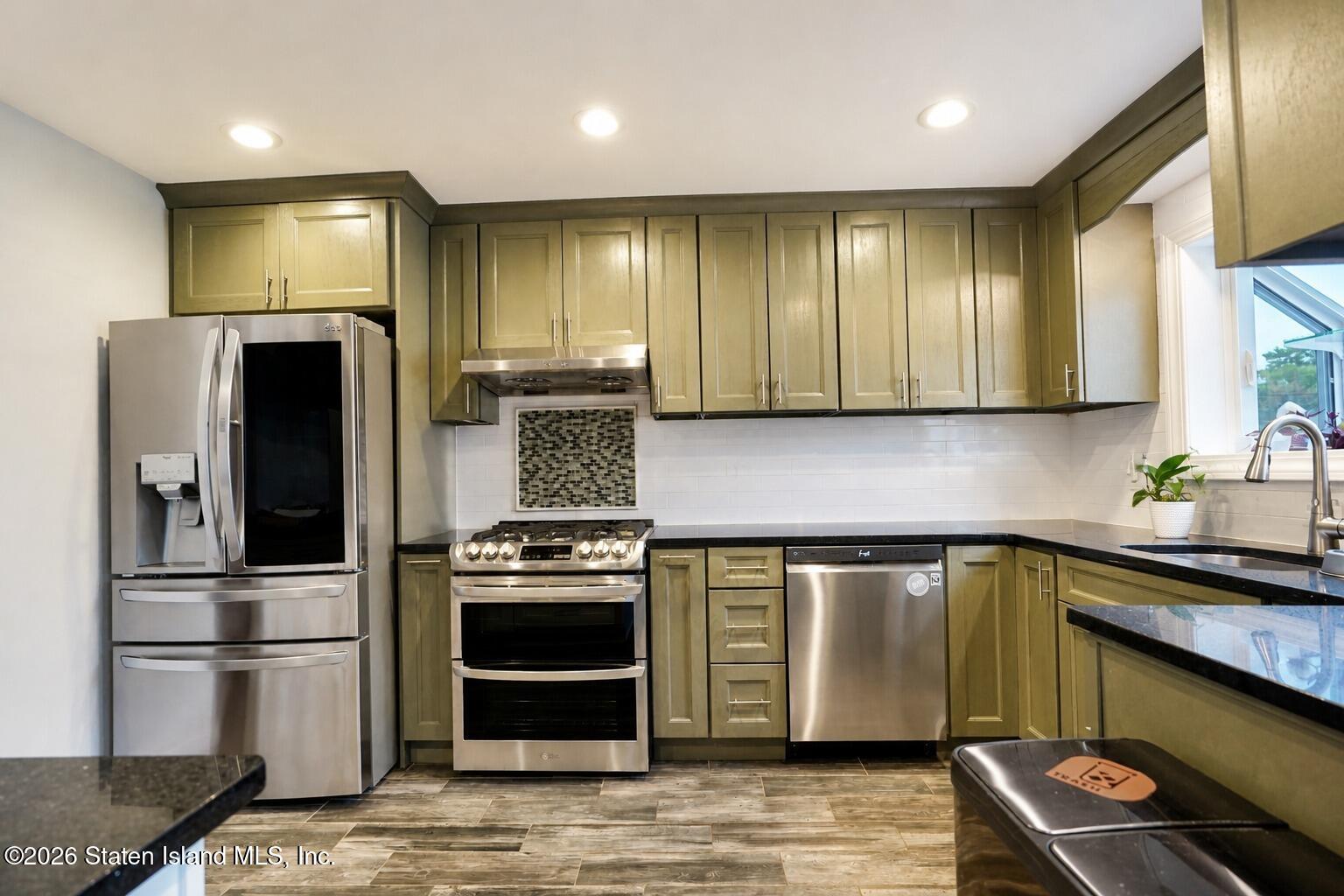283 Elverton Avenue Image 4