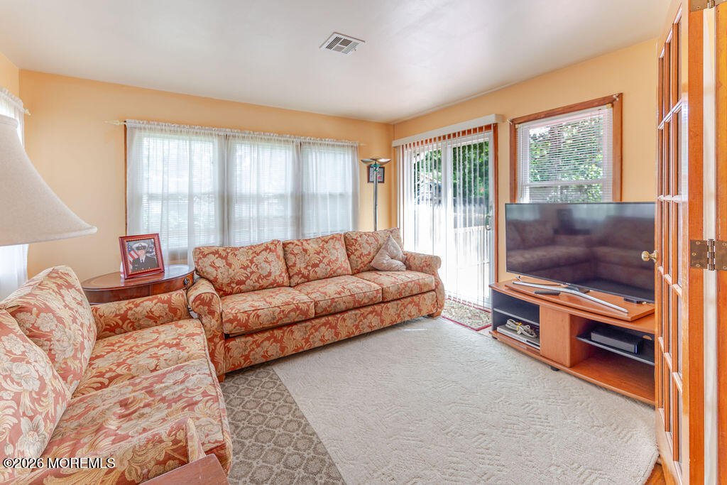 126 Forest Road Image 5