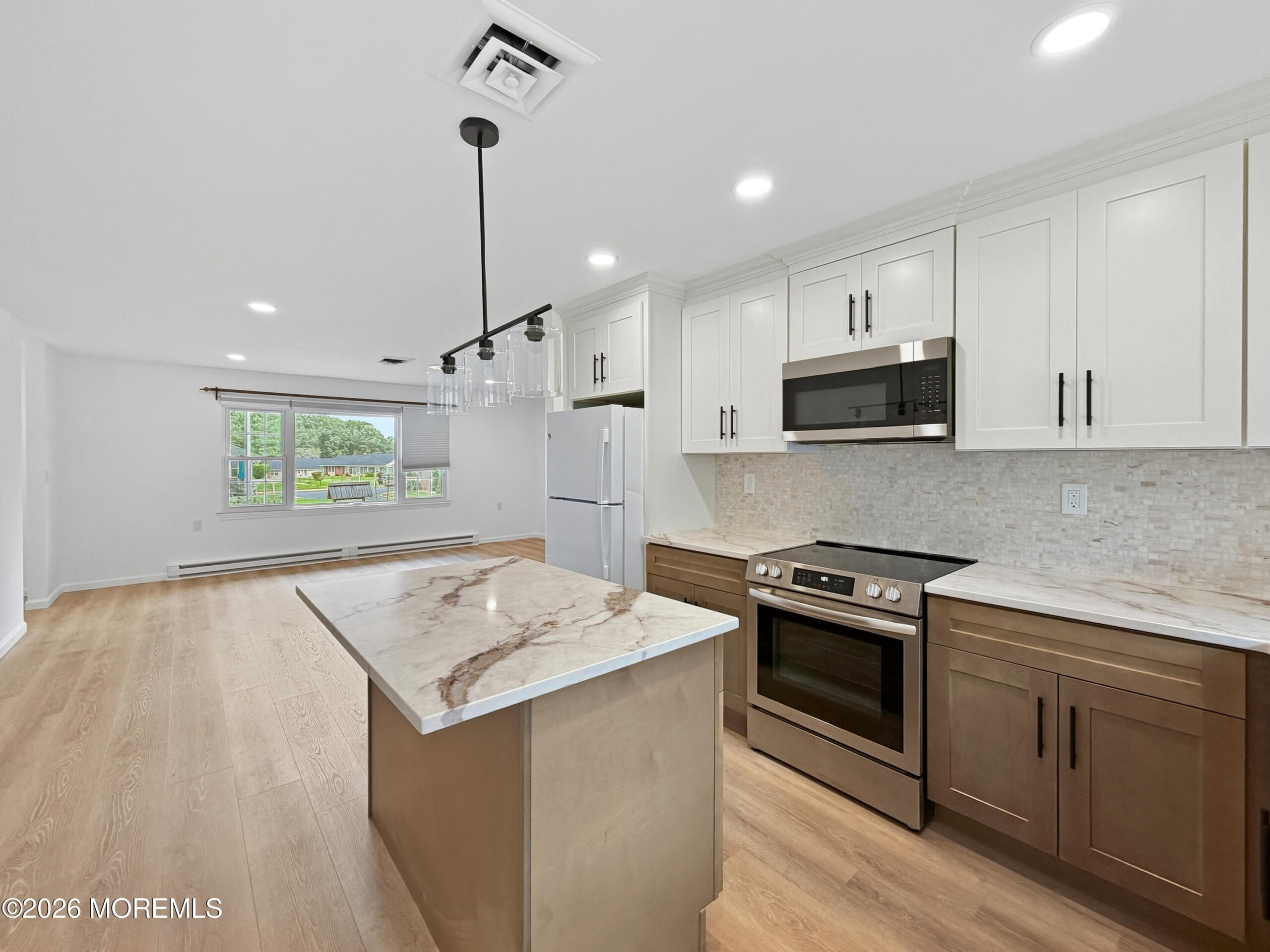 569A Sheffield Court Image 2