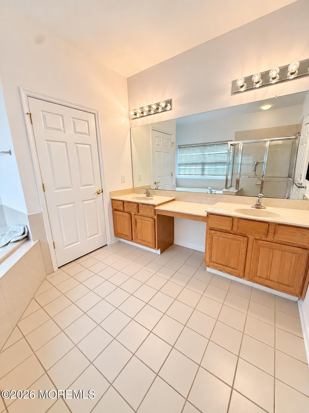 274 Valencia Drive, Monroe, NJ, 08831 image 40