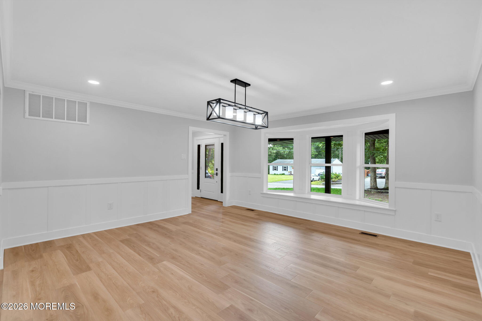 112 Brick Avenue Image 5