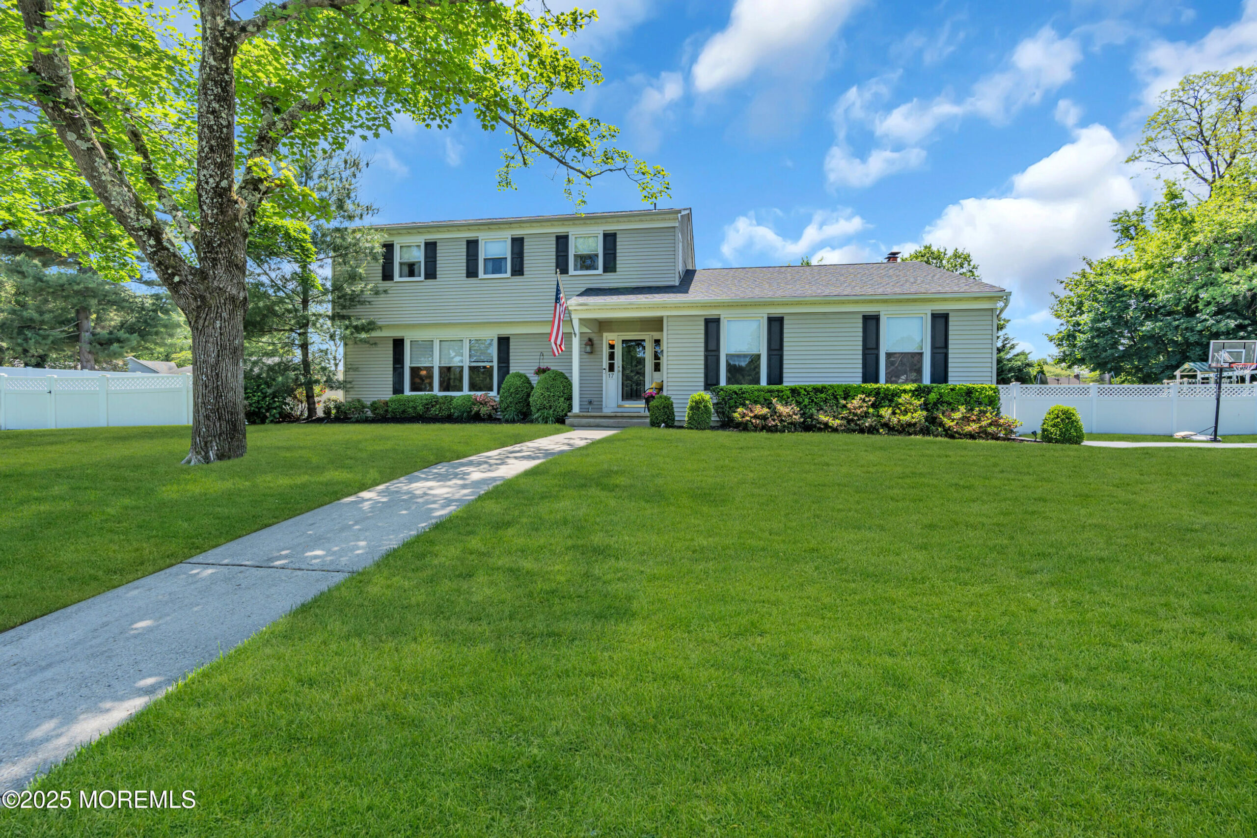 17 Acorn Drive Image 4