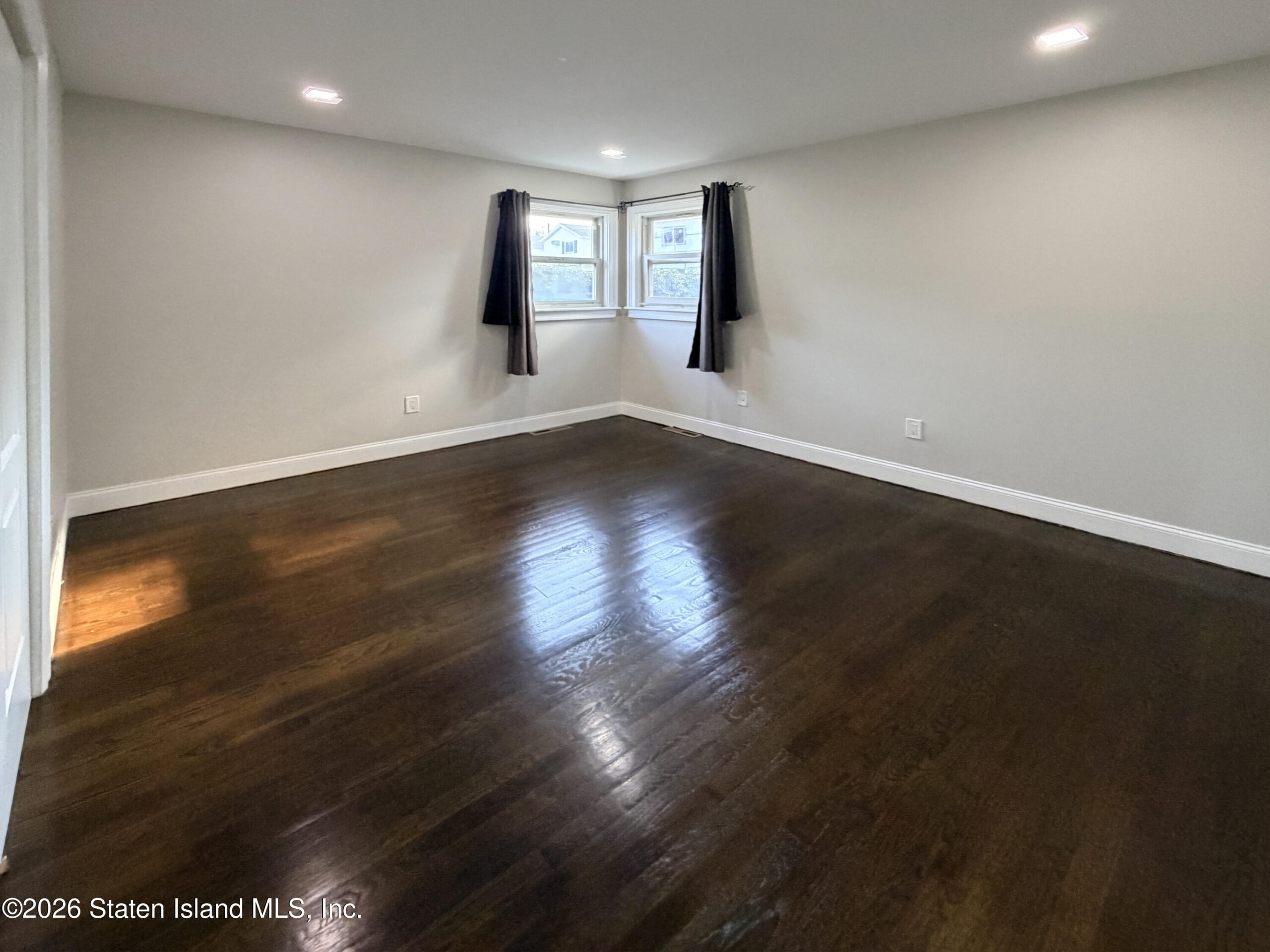 66 Bartlett Avenue Image 4