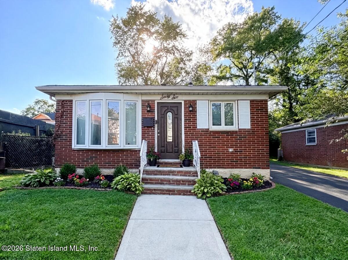 66 Bartlett Avenue Image 2