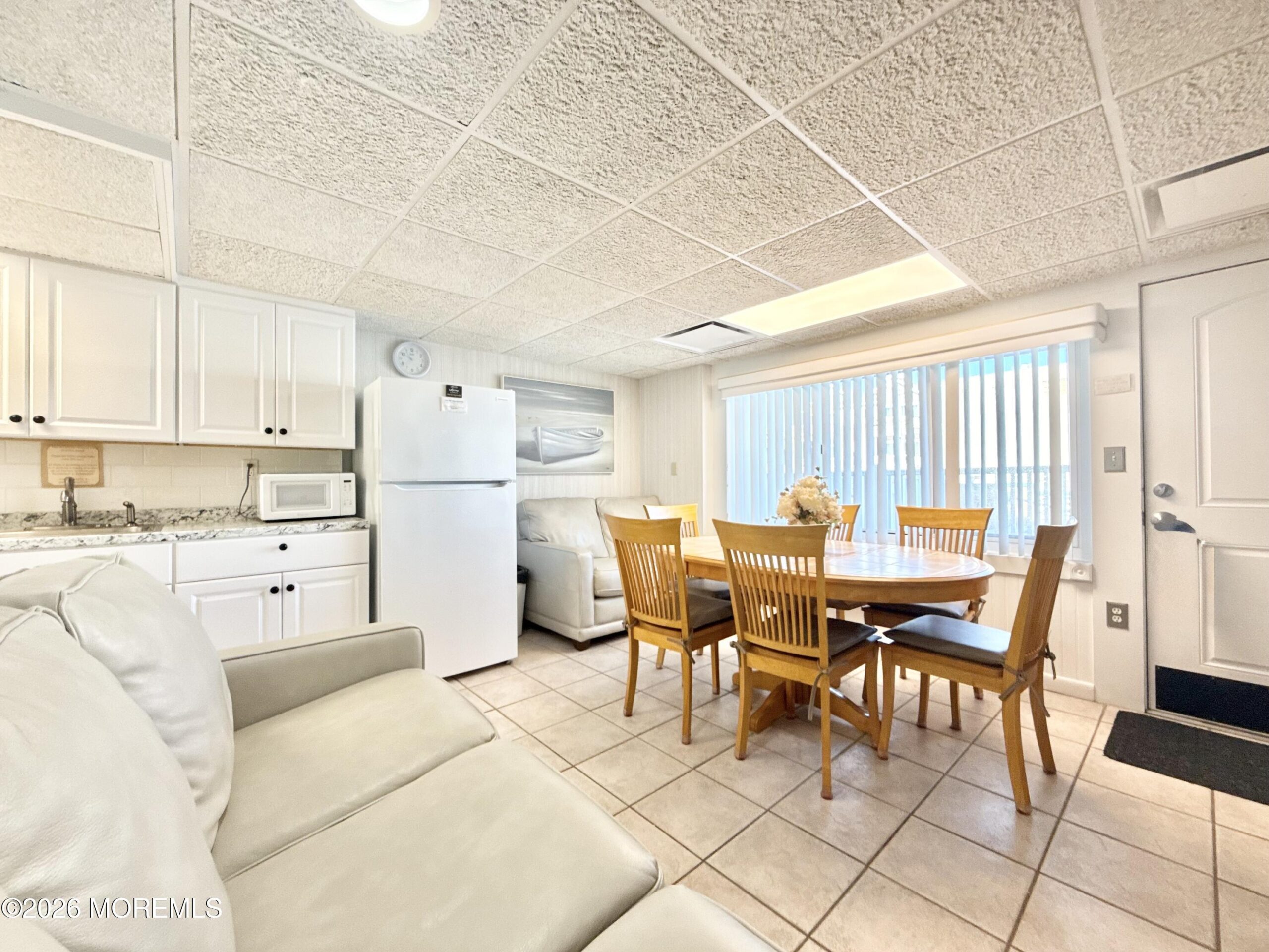 406 E Monterey Avenue 103 Image 4