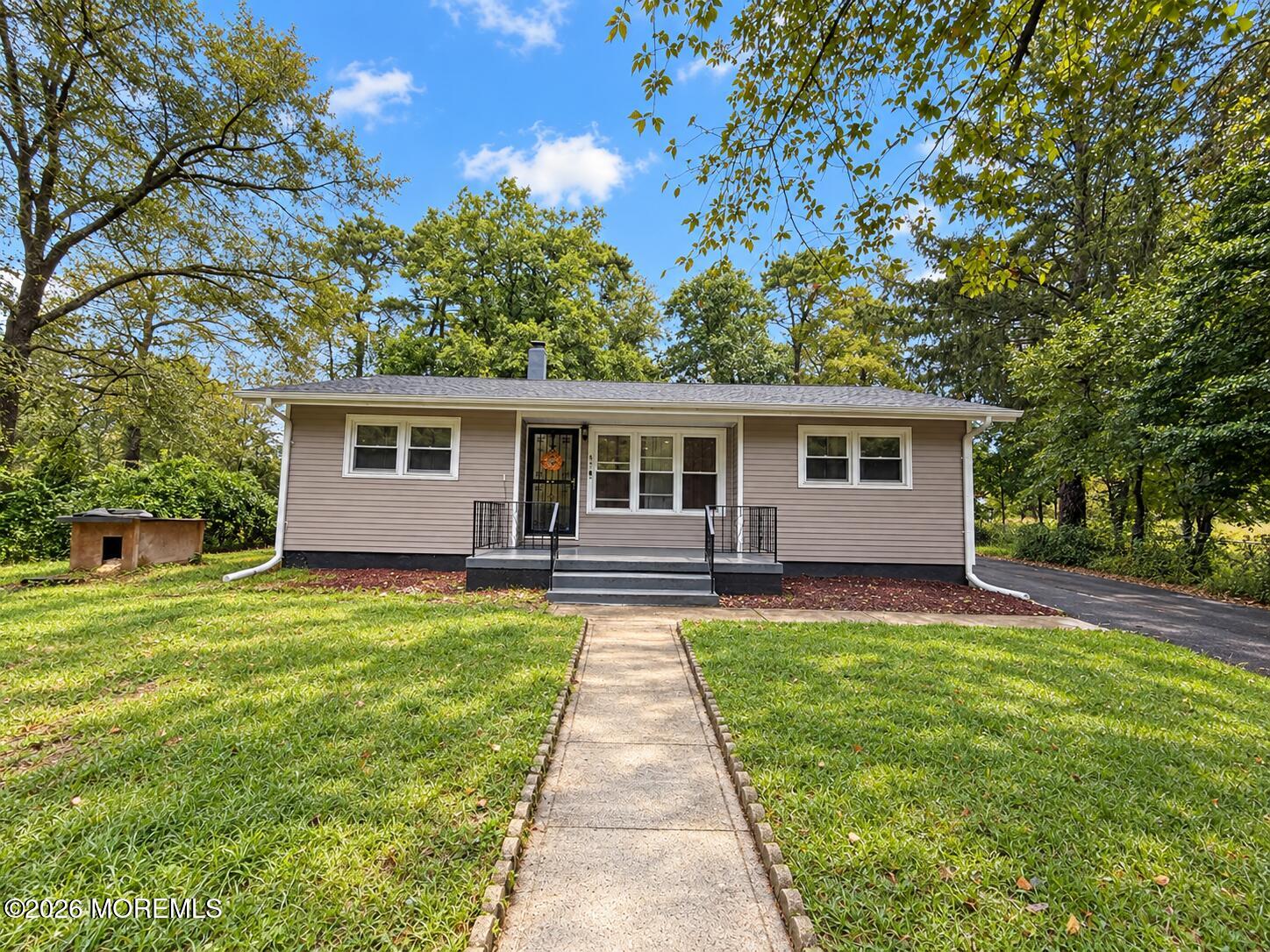 521 Ridgeview Avenue Image 3